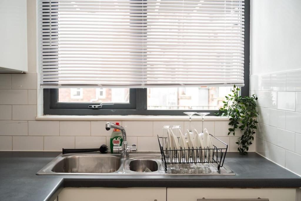 2 Bed Apt In Leeds City Centre Esterno foto